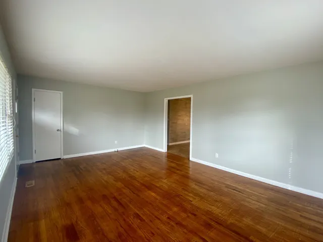 $1,250 | 414 Sampson Avenue, Adairville, KY 42202