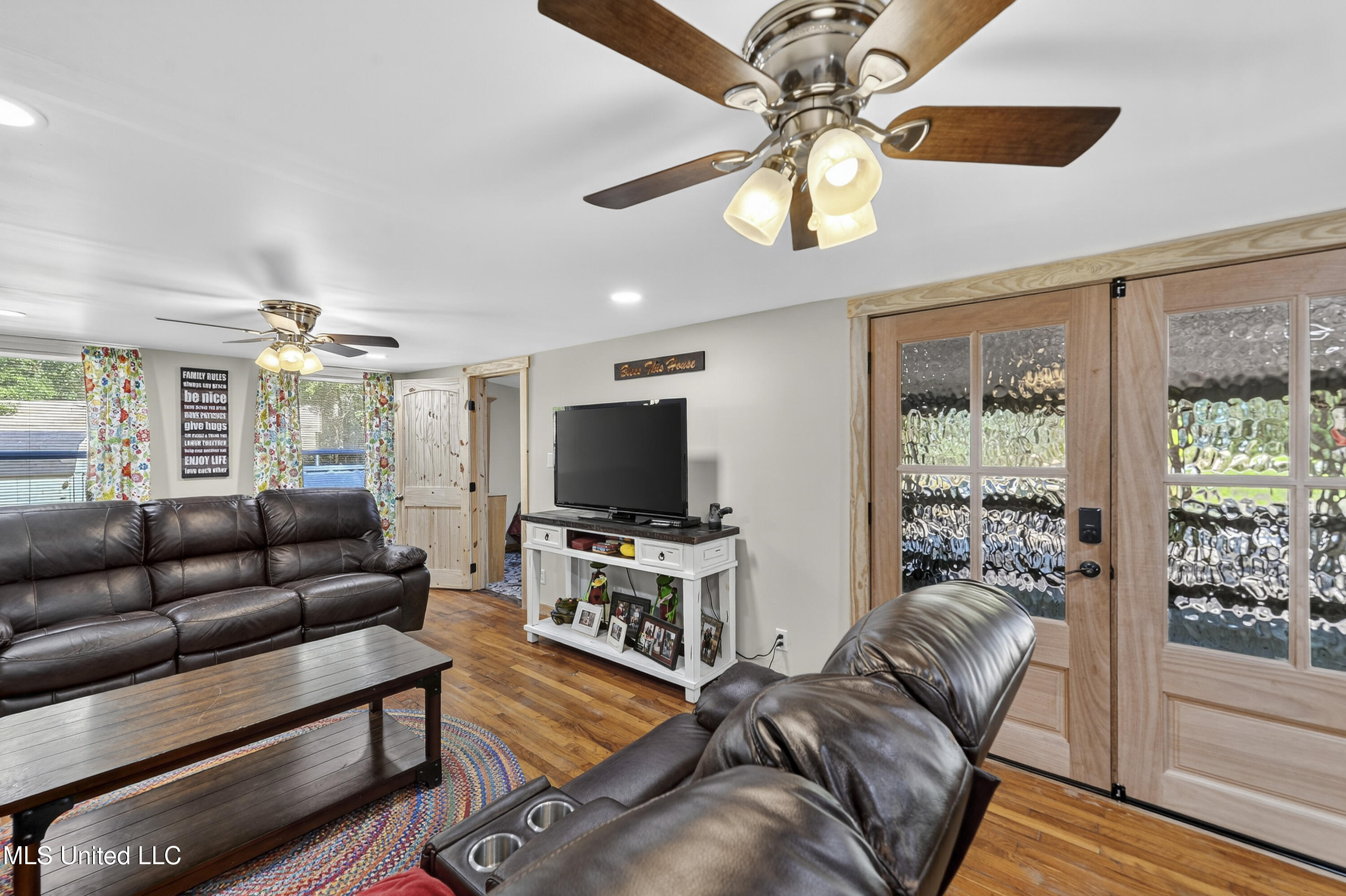 116 Fountain Lake Road Lucedale, MS 39452 - Photo 3 of 36 005