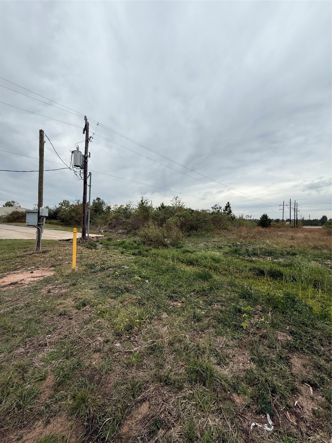 8908 Fm 2920 Spring Spring, TX 77379 - Photo 5 of 7 a view of a city with tall trees