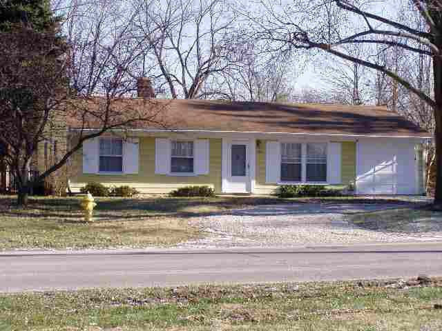 204 South Morrison Road Muncie, IN 47304 - Photo 1 of 6