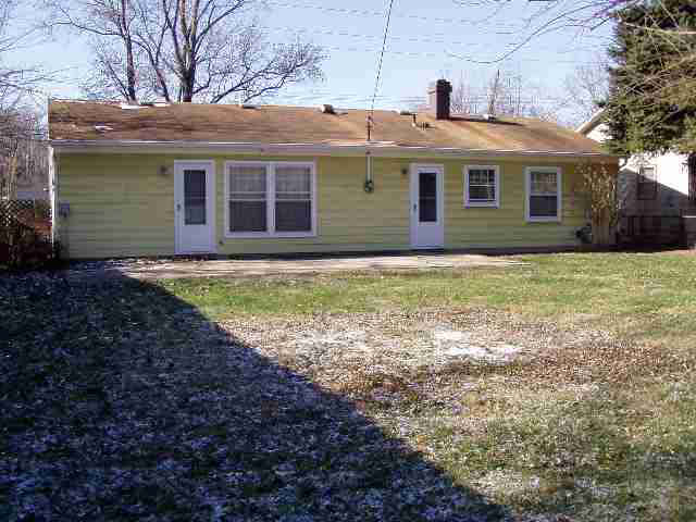 204 South Morrison Road Muncie, IN 47304 - Photo 2 of 6