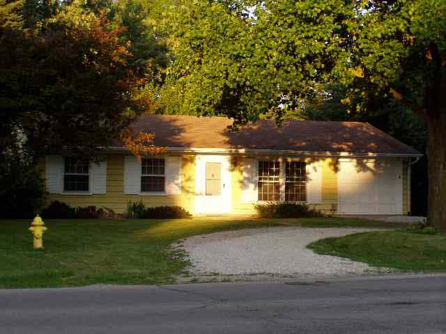 204 South Morrison Road Muncie, IN 47304 - Photo 3 of 6