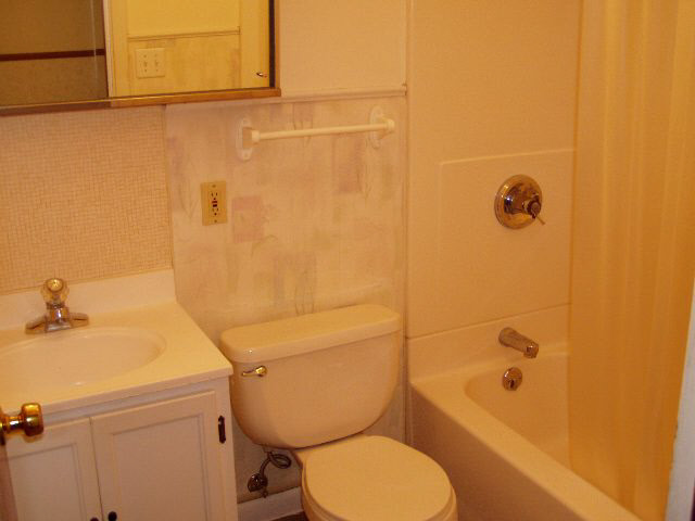 204 South Morrison Road Muncie, IN 47304 - Photo 5 of 6