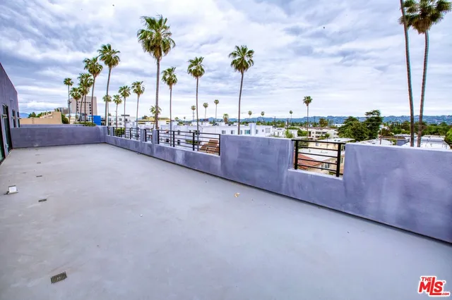 a view of outdoor space with city view