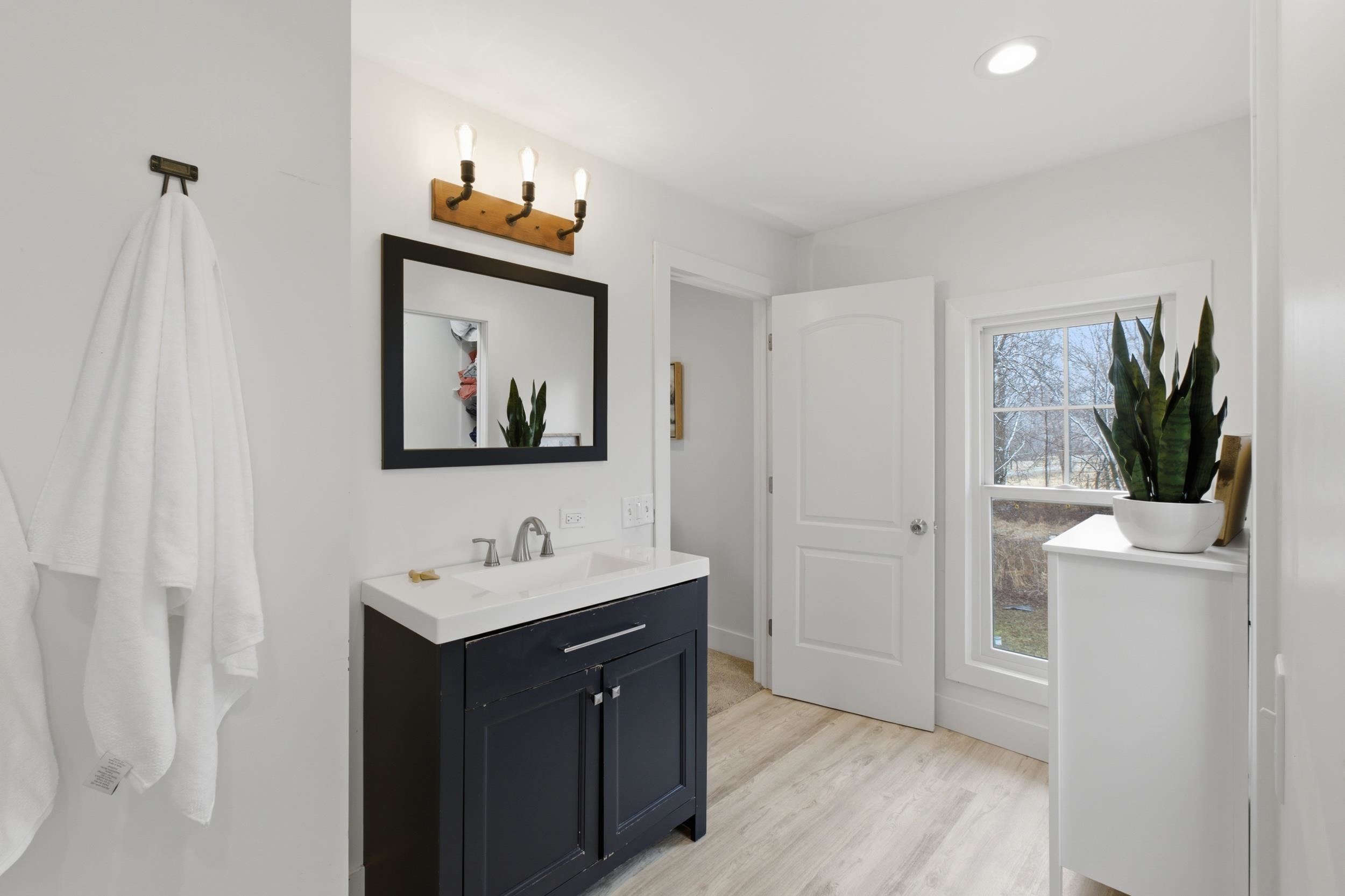 2073 Hawkinson Road Oregon, WI 53575 - Photo 39 of 71