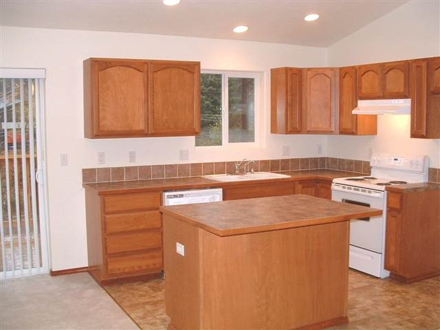 11206-208 North Waikiki Road Spokane, WA 99218 - Photo 3 of 17 Gallery Image 3