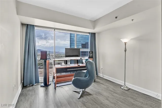 $2,695 | 2700 South Las Vegas Boulevard, Unit 3407, Las Vegas, NV 89109