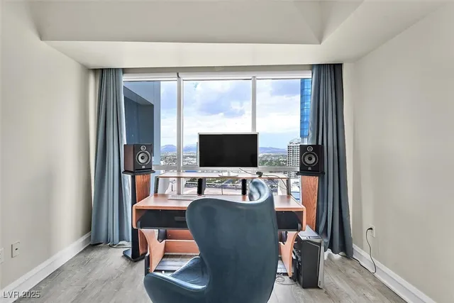 $2,695 | 2700 South Las Vegas Boulevard, Unit 3407, Las Vegas, NV 89109