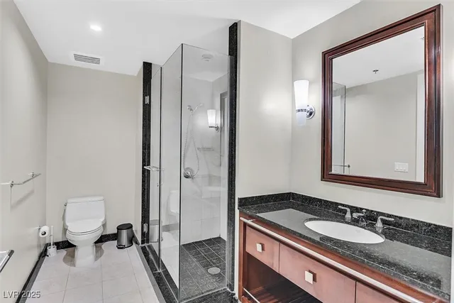 $2,695 | 2700 South Las Vegas Boulevard, Unit 3407, Las Vegas, NV 89109