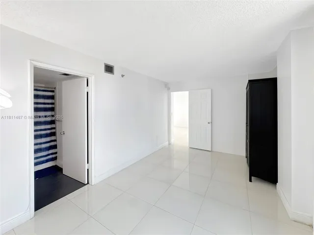 $369,000 | 850 North Miami Avenue, Unit W1903, Miami, FL 33136