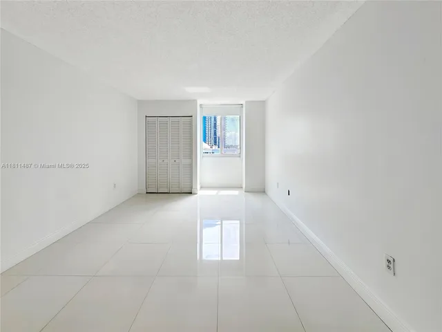 $369,000 | 850 North Miami Avenue, Unit W1903, Miami, FL 33136