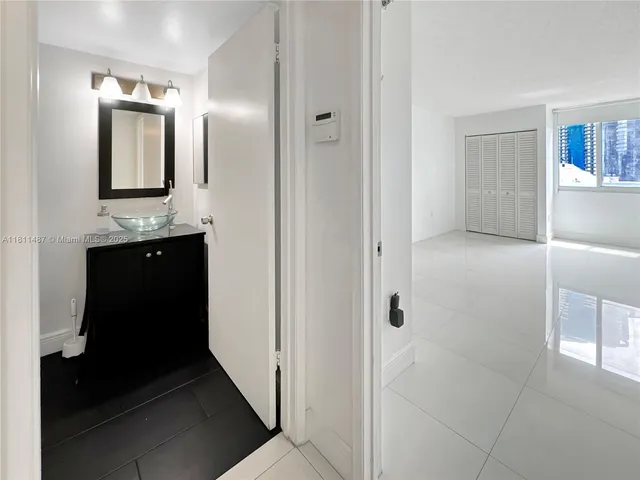 $369,000 | 850 North Miami Avenue, Unit W1903, Miami, FL 33136