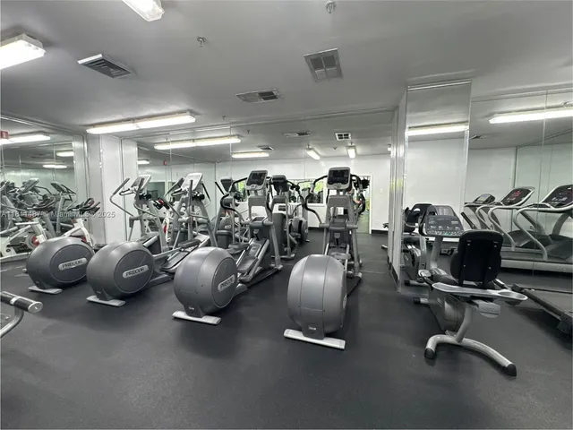 $369,000 | 850 North Miami Avenue, Unit W1903, Miami, FL 33136