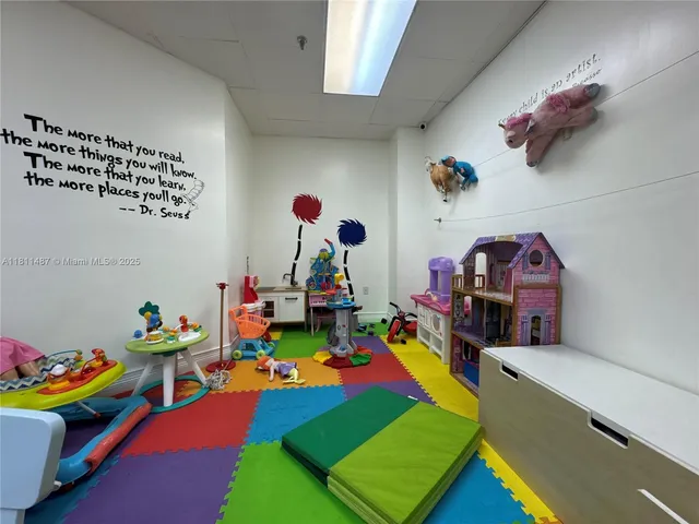 $369,000 | 850 North Miami Avenue, Unit W1903, Miami, FL 33136