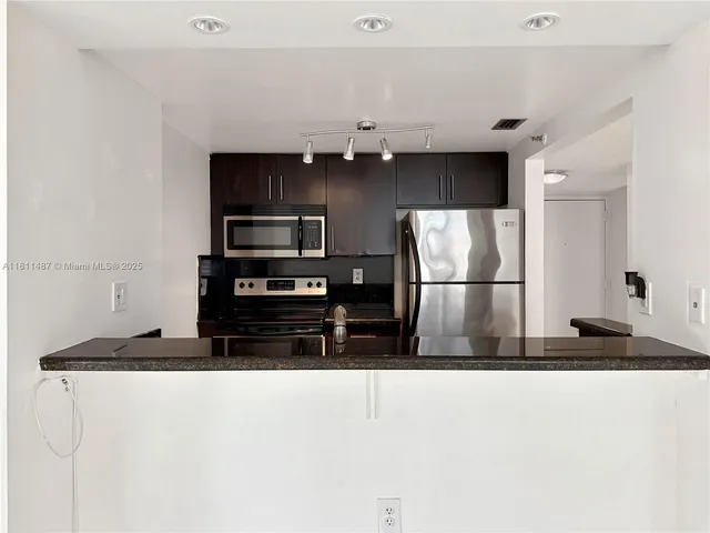 $369,000 | 850 North Miami Avenue, Unit W1903, Miami, FL 33136