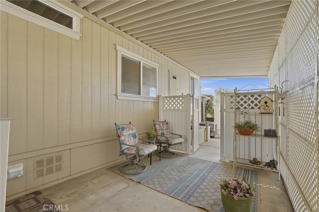 10210 Base Line Road, Unit 192 Rancho Cucamonga, CA 91701 - Photo 29 of 50 Side Yard