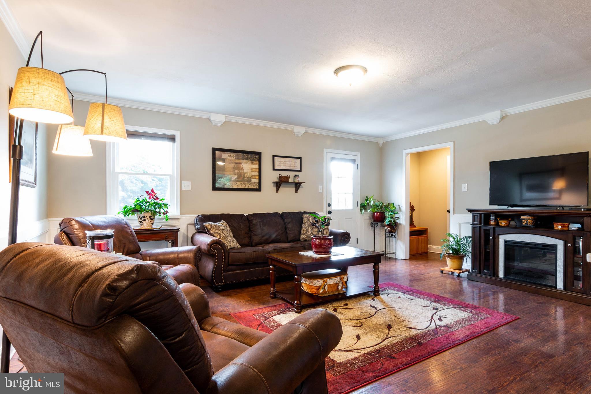 485 Basehoar School Road Littlestown, PA 17340 - Photo 5 of 40 Spacious Living Room