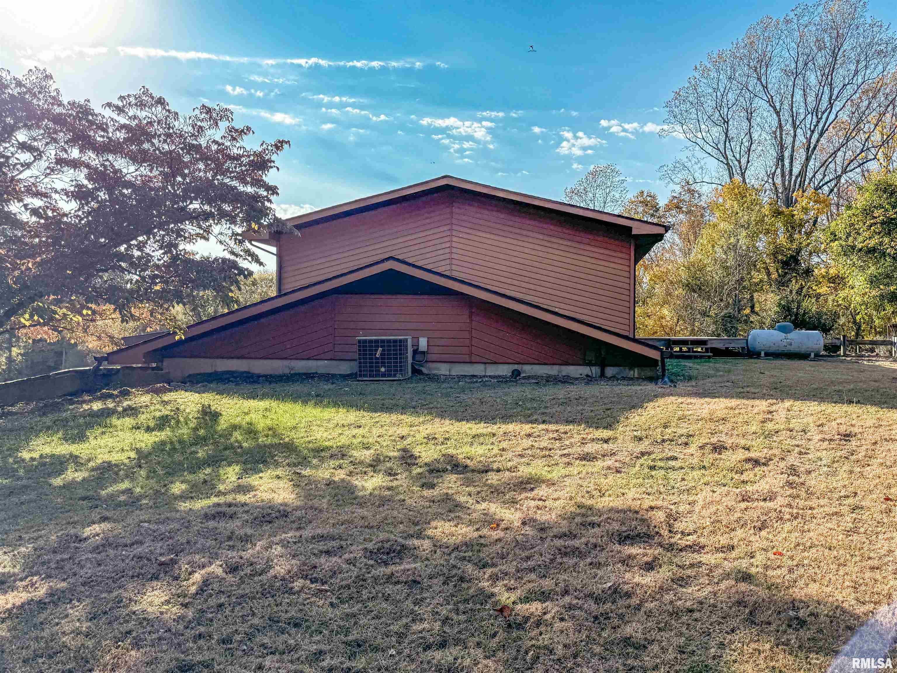 480 Brown Section Road Cobden, IL 62920 - Photo 18 of 53 Gallery Image 18