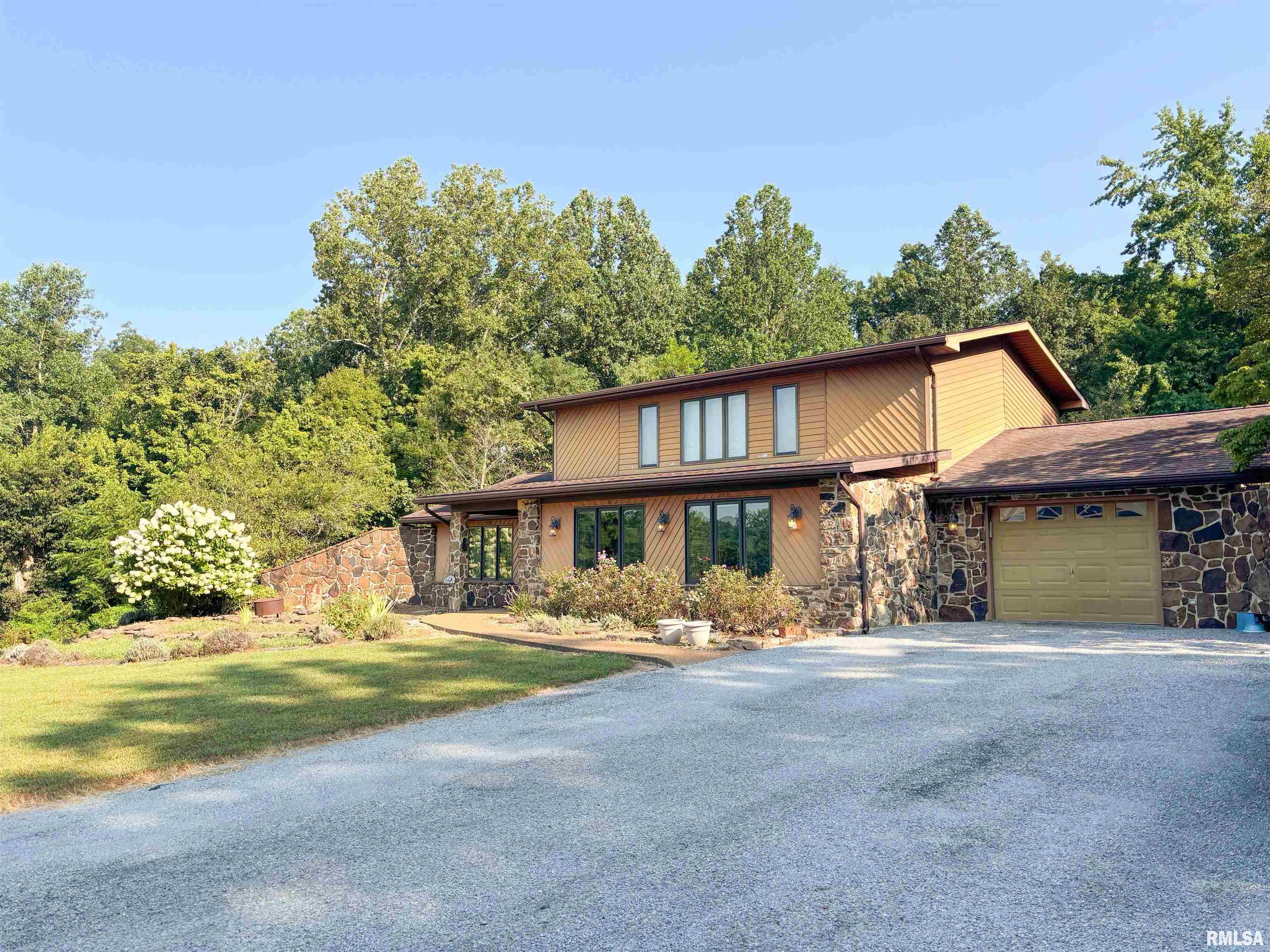 480 Brown Section Road Cobden, IL 62920 - Photo 2 of 53 Gallery Image 2