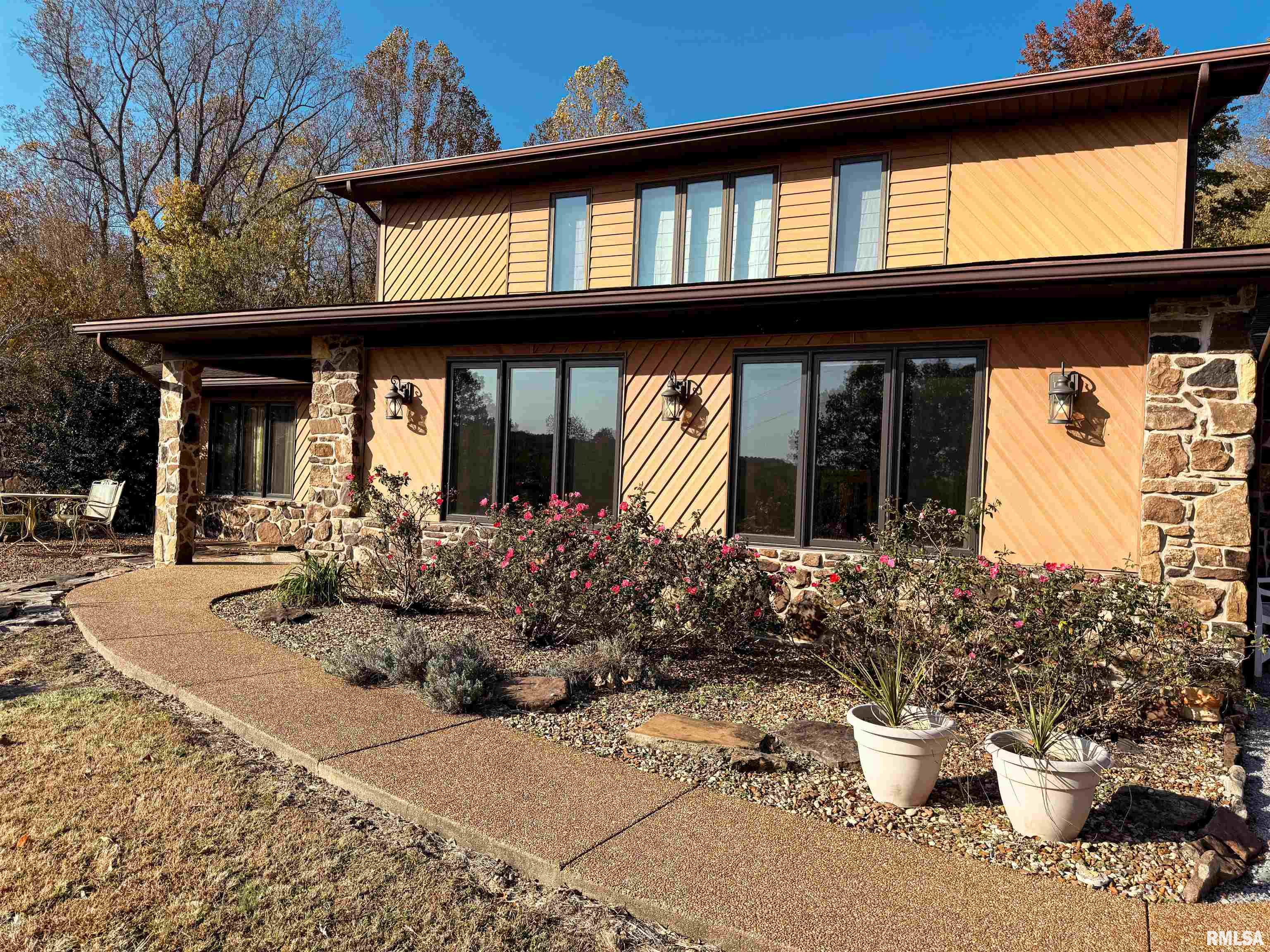 480 Brown Section Road Cobden, IL 62920 - Photo 3 of 53 Gallery Image 3