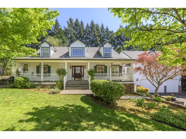 $899,000 | 759 Southwest Carmen Heights Drive, Dundee, OR 97115