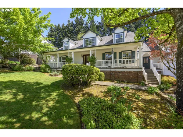 $875,000 | 759 Southwest Carmen Heights Drive, Dundee, OR 97115