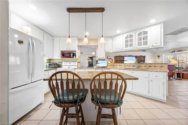 $599,900 | 2610 6th Avenue Northeast, Naples, FL 34120