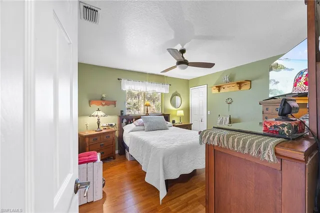 $599,900 | 2610 6th Avenue Northeast, Naples, FL 34120