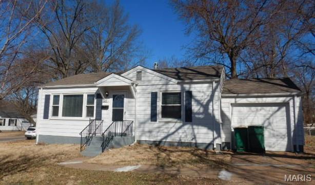 1237 Kilgore Drive St. Louis, MO 63137 - Photo 1 of 11