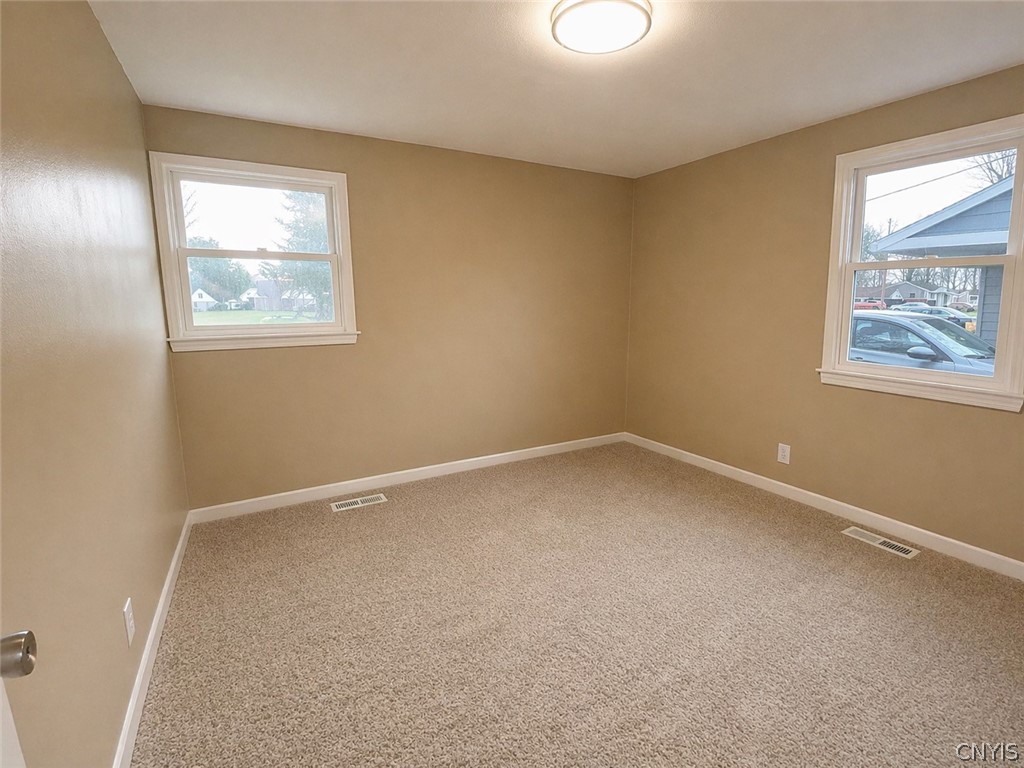 114 Colonel Drive Rome, NY 13440 - Photo 23 of 36