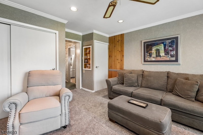 25 Swan Road Livingston, NJ 07039 - Photo 11 of 35 Gallery Image 11