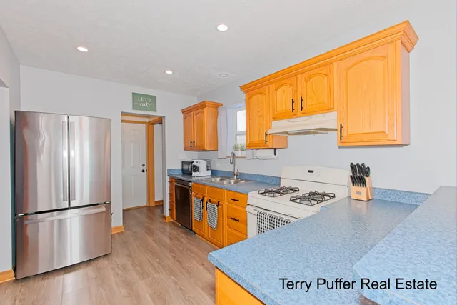 $325,000 | 1497 West Grand River Avenue, Ionia, MI 48846