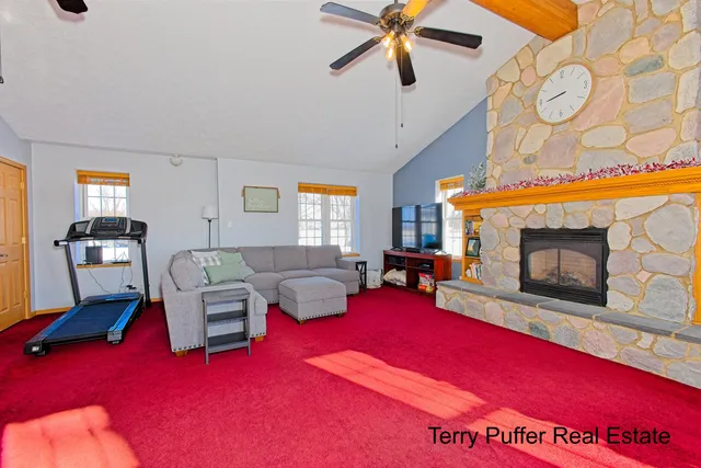 $325,000 | 1497 West Grand River Avenue, Ionia, MI 48846