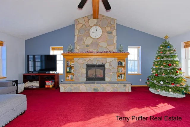 $325,000 | 1497 West Grand River Avenue, Ionia, MI 48846