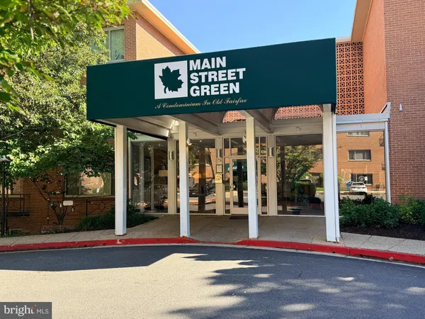 $299,000 | 10570 Main Street, Unit 302, Fairfax, VA 22030