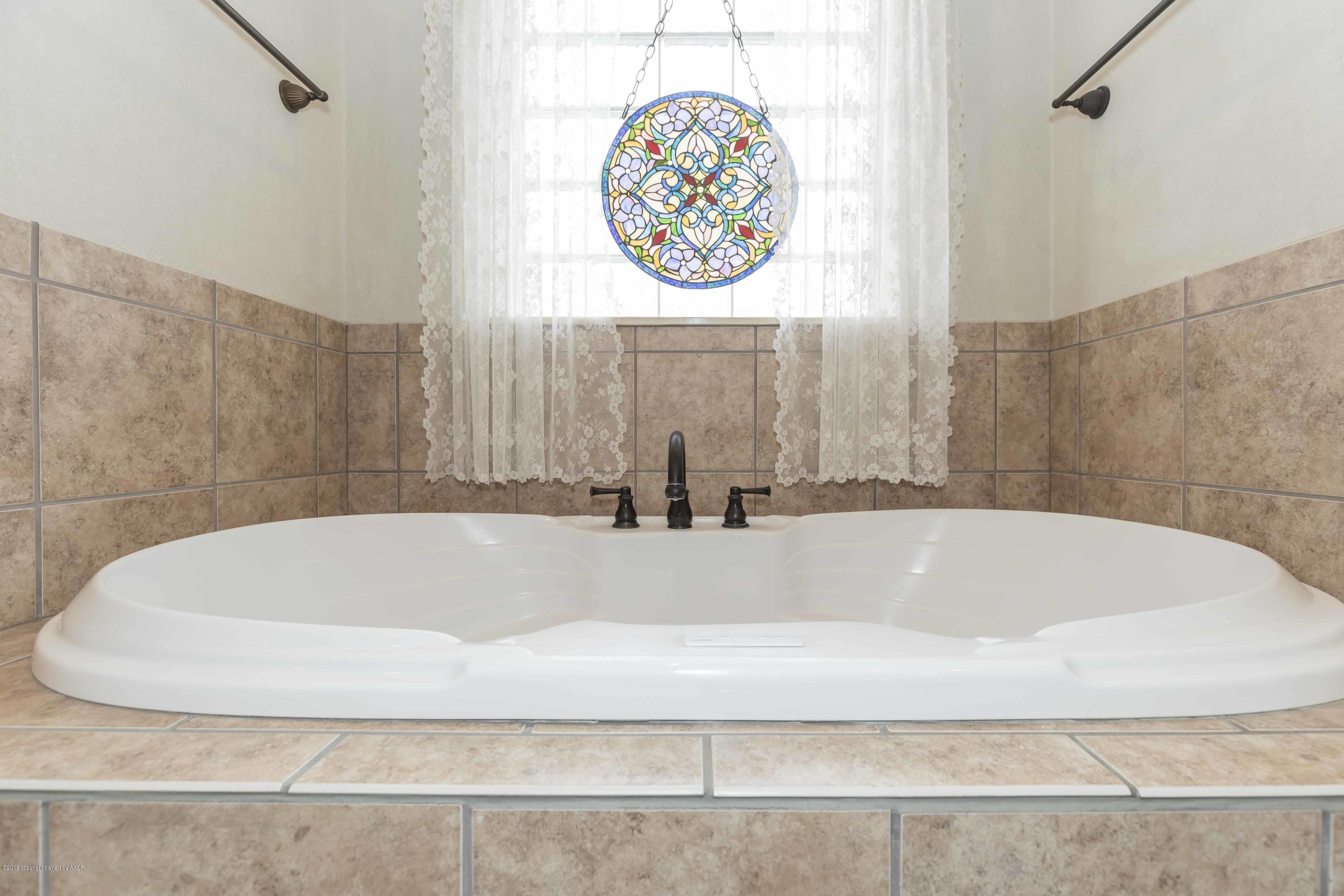 5000 Wesley Road Amarillo, TX 79119 - Photo 23 of 61 MASTER BATH VIEW 3