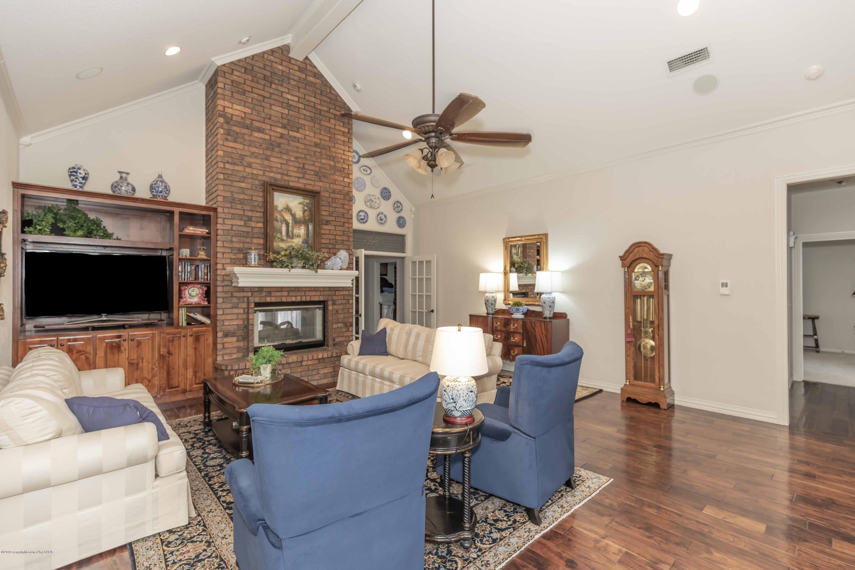 5000 Wesley Road Amarillo, TX 79119 - Photo 6 of 61 LIVING ROOM VIEW 3