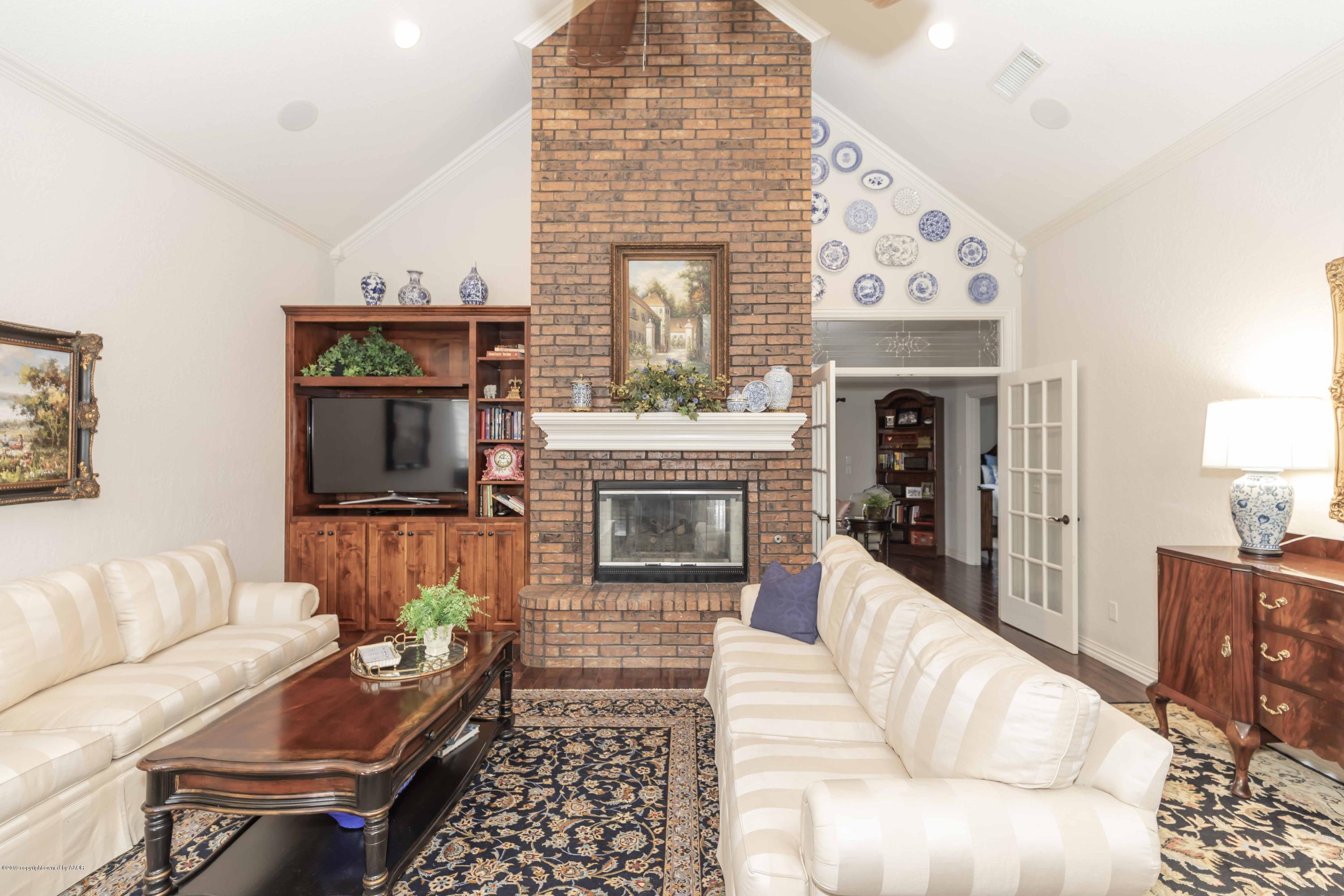 5000 Wesley Road Amarillo, TX 79119 - Photo 7 of 61 LIVING ROOM VIEW 4