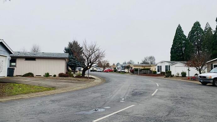 555 Freeman Road, Unit 25 Central Point, OR 97502 - Photo 33 of 33 431-415891 STREET VIEW SOUTH