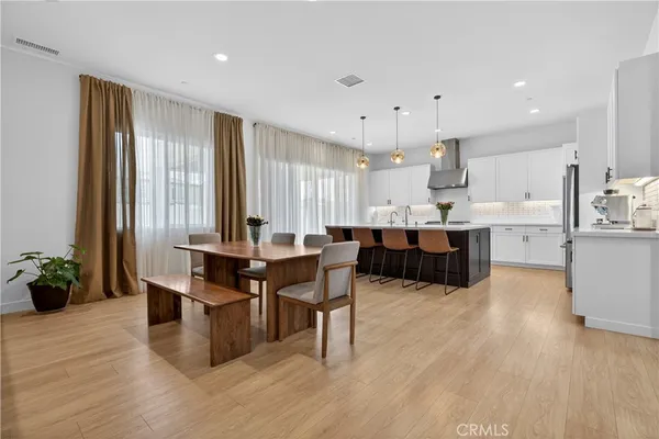 $1,375,000 | 17728 Ridgeline Court, Canyon Country, CA 91350