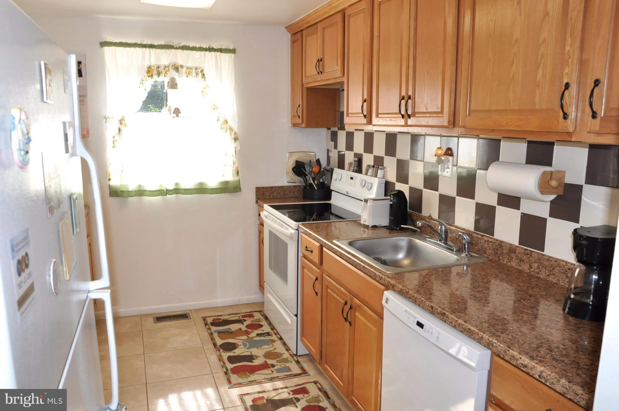 3609 Blackwater Road Clinton, MD 20735 - Photo 6 of 14 Kitchen