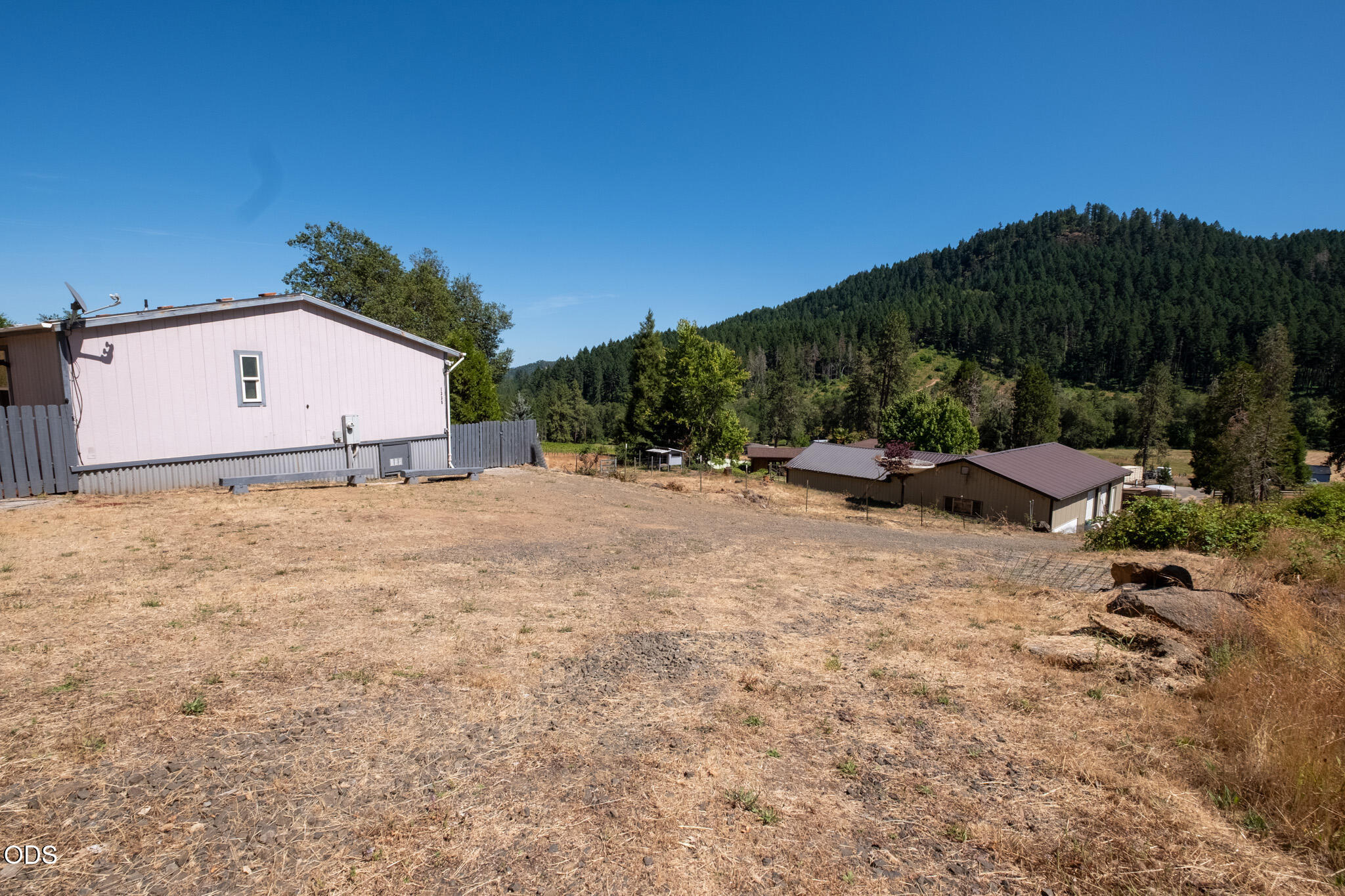 1329 Larson Road Roseburg, OR 97471 - Photo 50 of 65