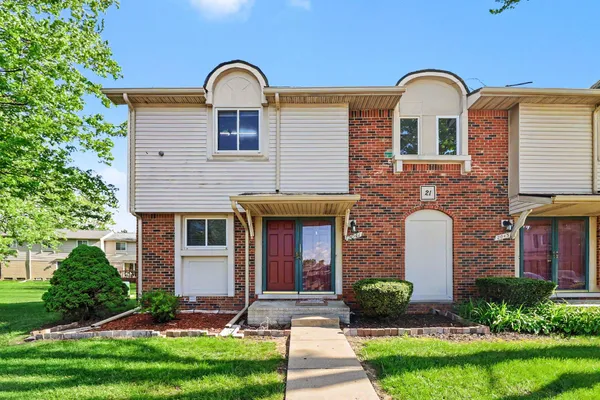 $229,900 | 2041 West Franklin Drive, Canton, MI 48187