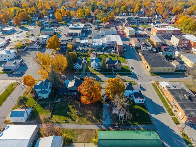 $215,000 | 207 South Poplar Street, Lagrange, IN 46761