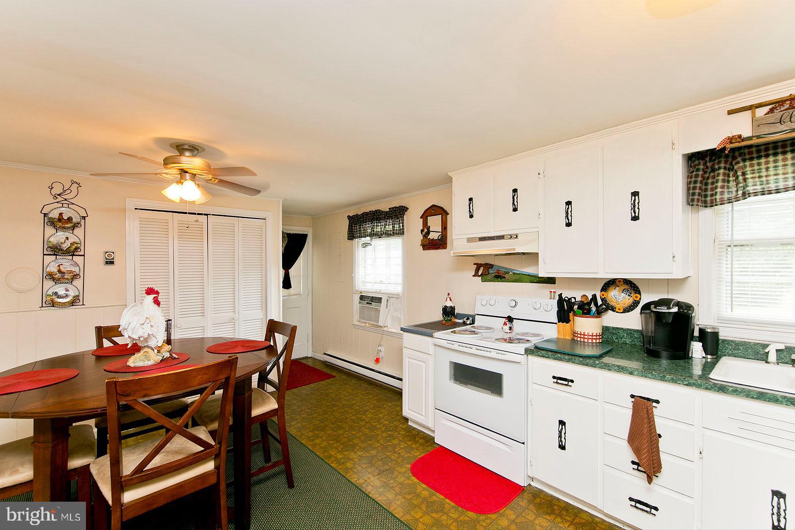 449 Ruebuck Road Clear Brook, VA 22624 - Photo 11 of 34 Eat-in kitchen with plenty of table space