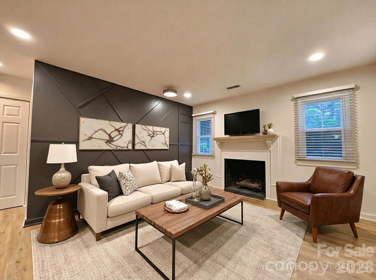 8635 Crows Nest Lane Charlotte, NC 28226 - Photo 2 of 32