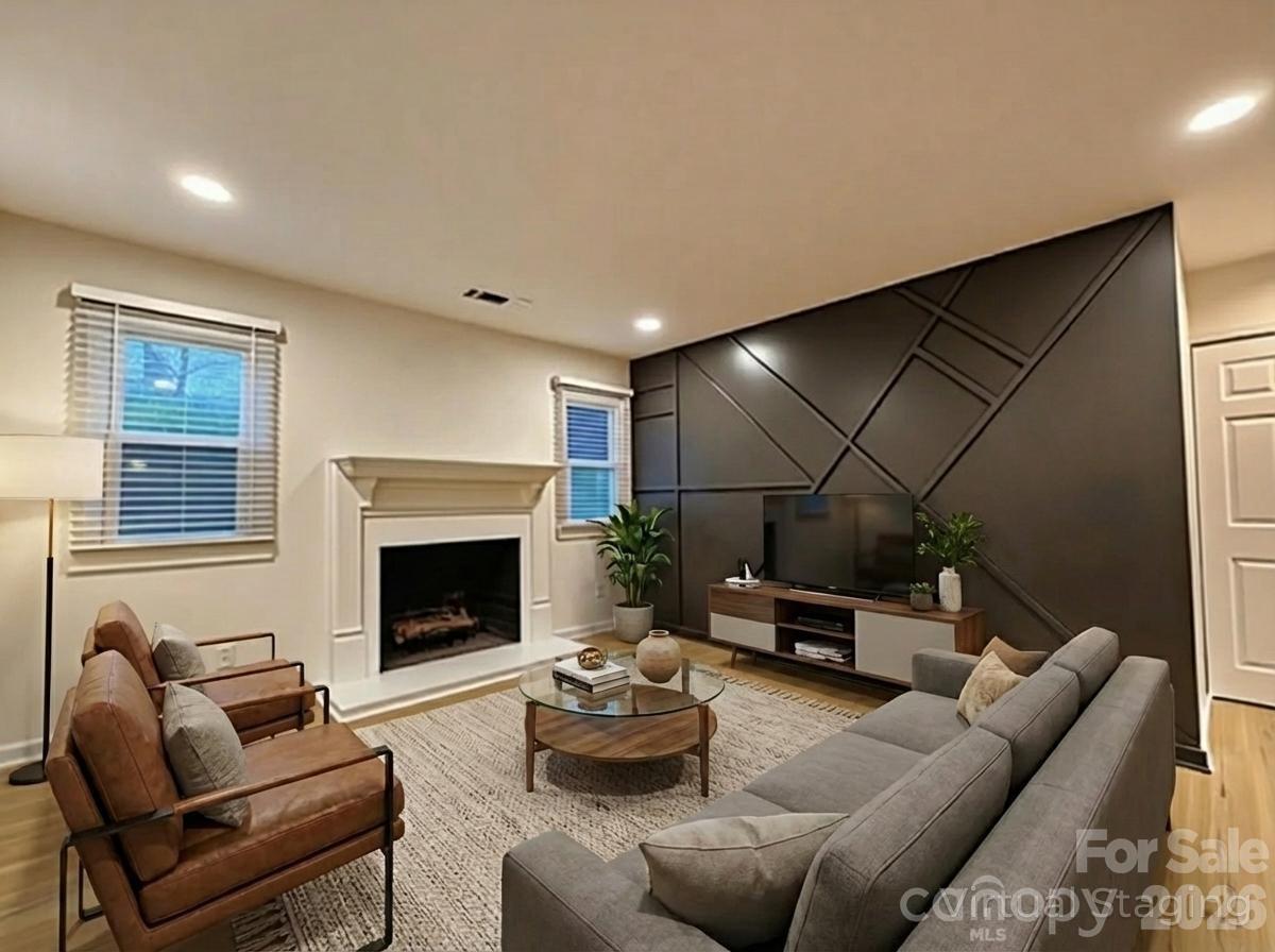 8635 Crows Nest Lane Charlotte, NC 28226 - Photo 4 of 32