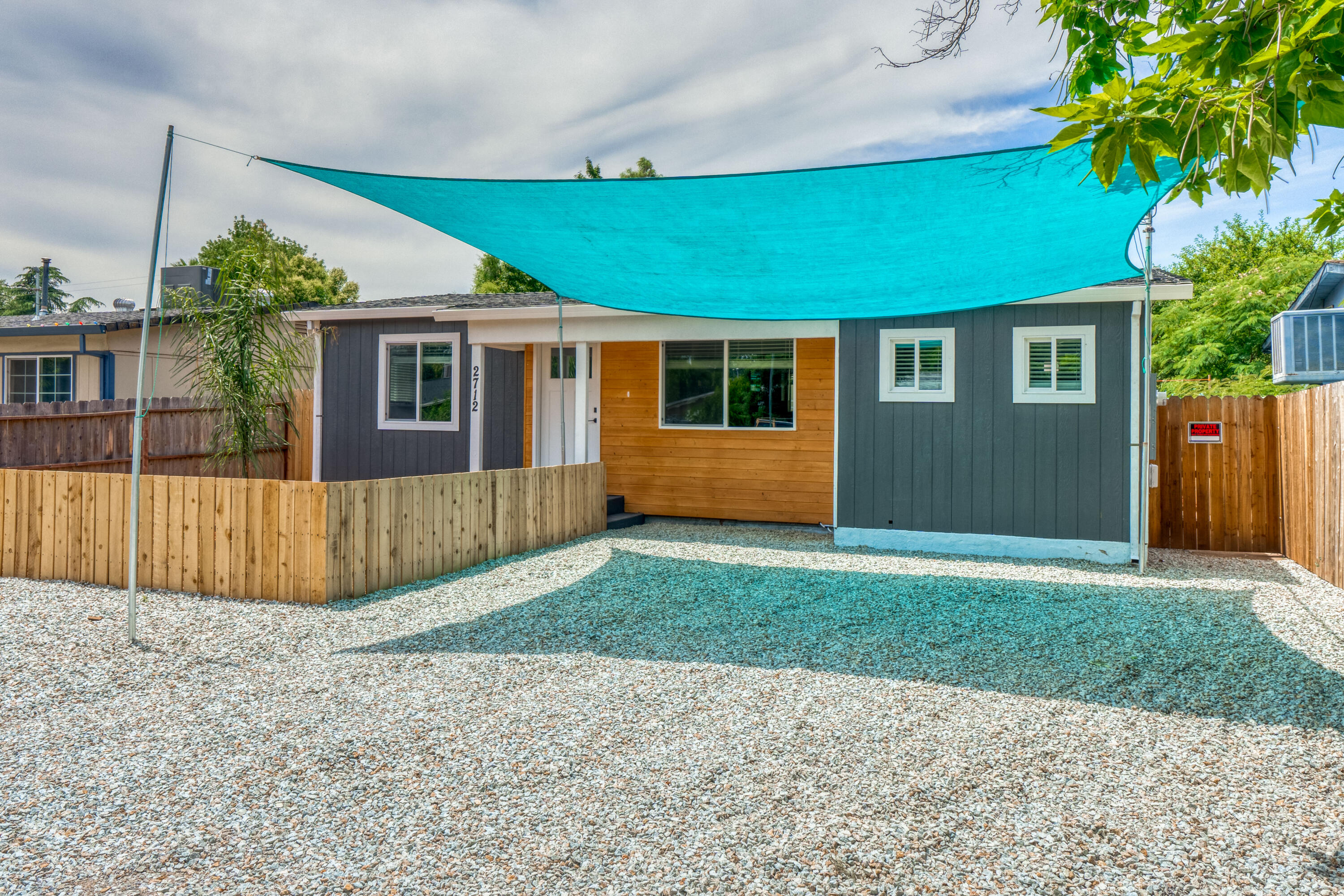 2712 Irwin Road Redding, CA 96002 - Photo 3 of 34 a view of house with a backyard