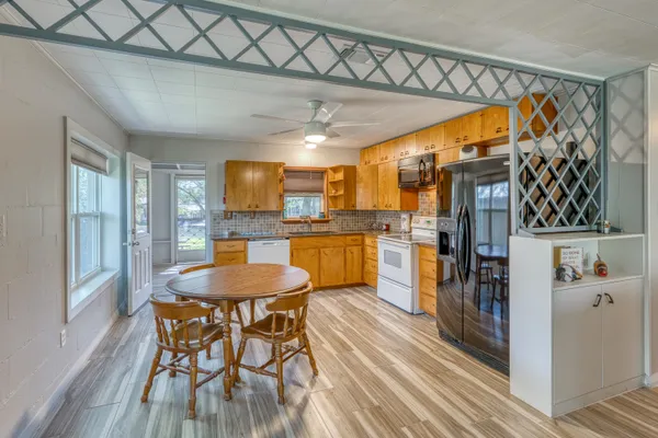 $599,000 | 602 Cr131 Marble Falls, Marble Falls, TX 78654