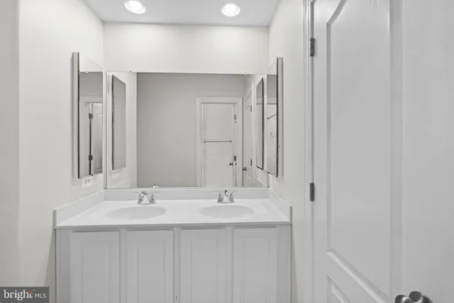 $7,000 | 15412 Finchingfield Way, Upper Marlboro, MD 20774